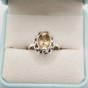 Cintrine Ring